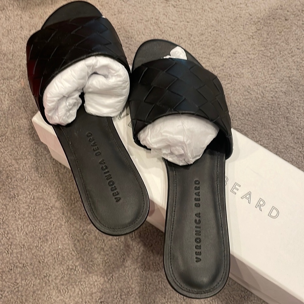 Veronica Beard black slide